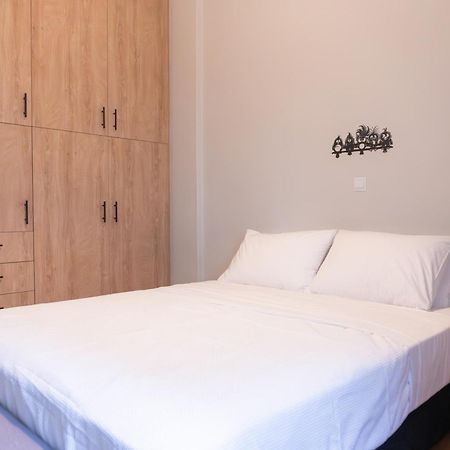 50 Steps Metro Kato Patisia Renovated Athens Apt Bagian luar foto
