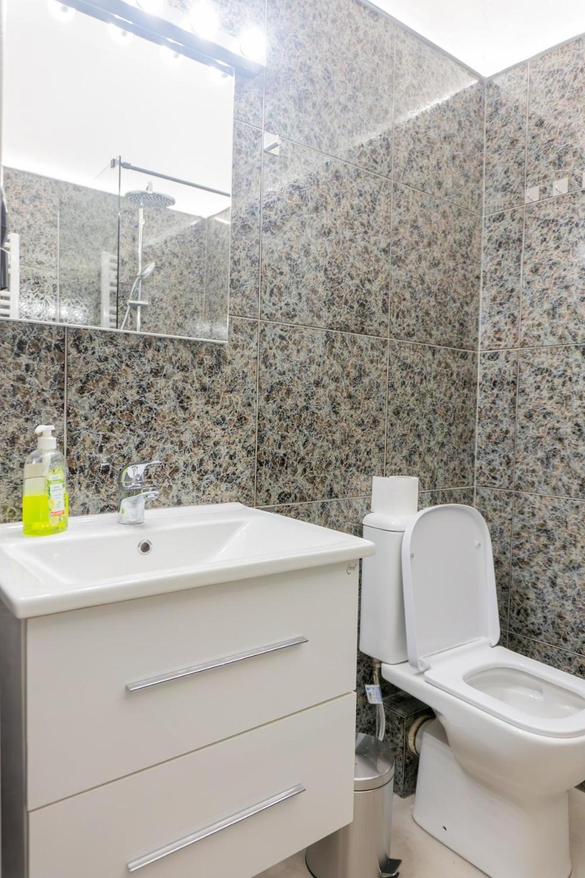 50 Steps Metro Kato Patisia Renovated Athens Apt Bagian luar foto