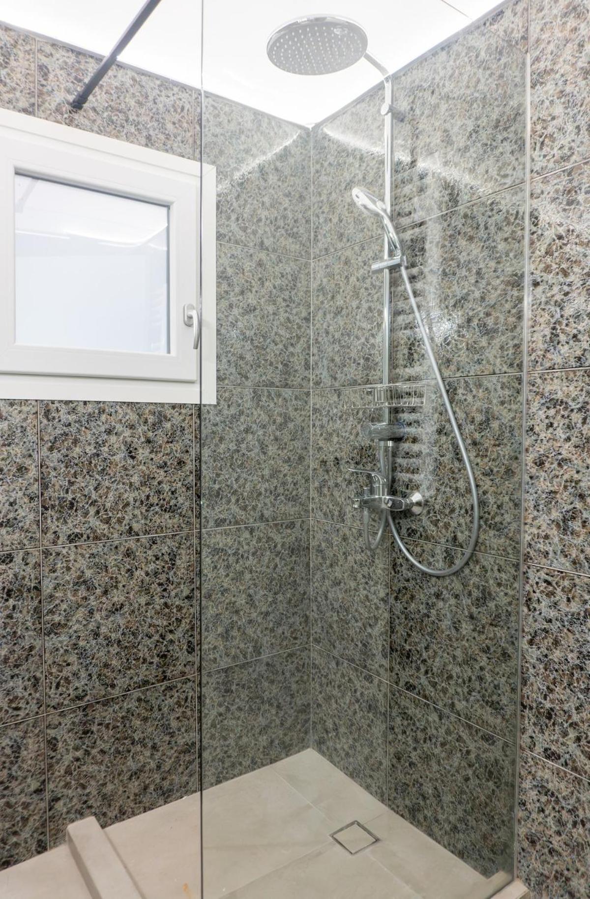50 Steps Metro Kato Patisia Renovated Athens Apt Bagian luar foto