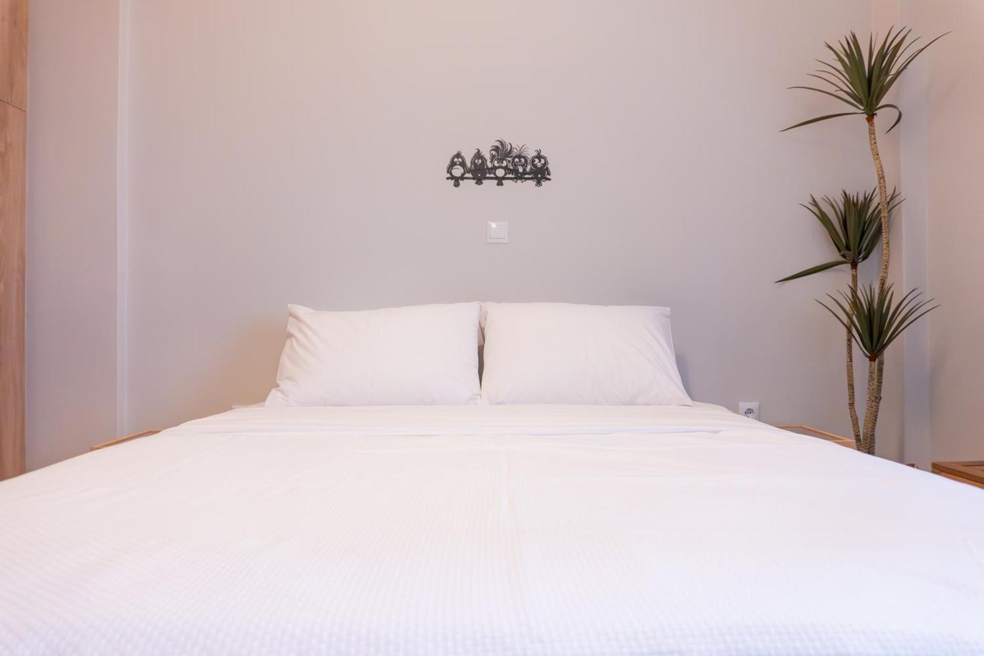 50 Steps Metro Kato Patisia Renovated Athens Apt Bagian luar foto