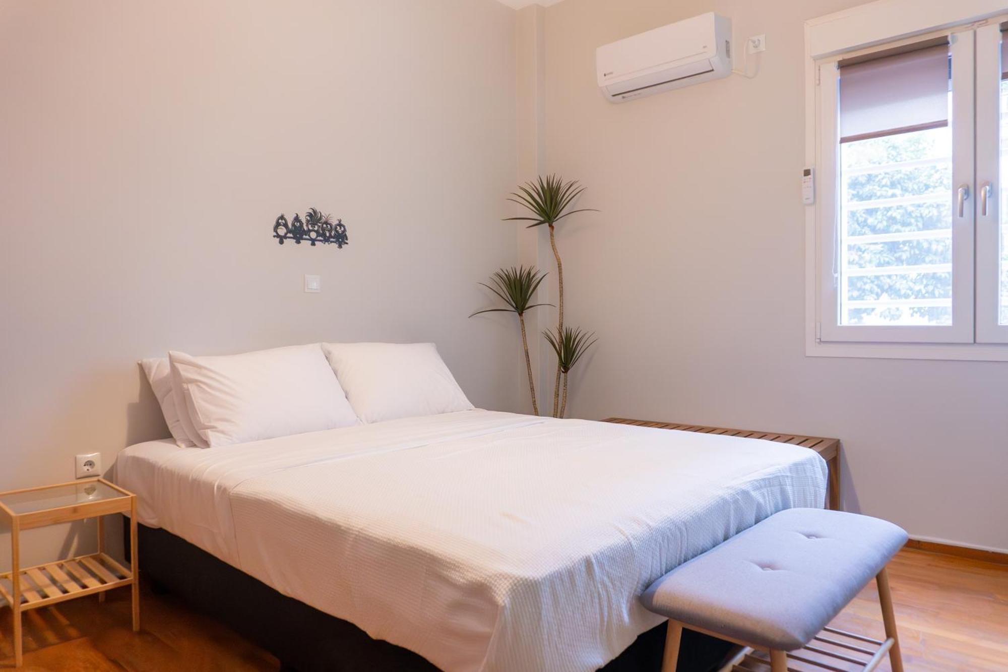 50 Steps Metro Kato Patisia Renovated Athens Apt Bagian luar foto