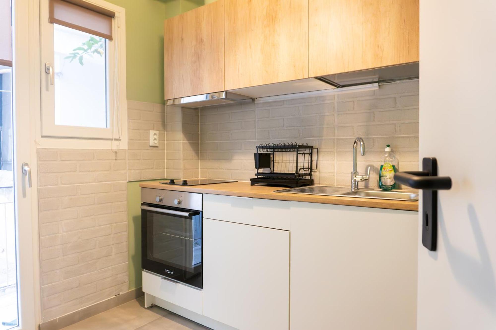 50 Steps Metro Kato Patisia Renovated Athens Apt Bagian luar foto